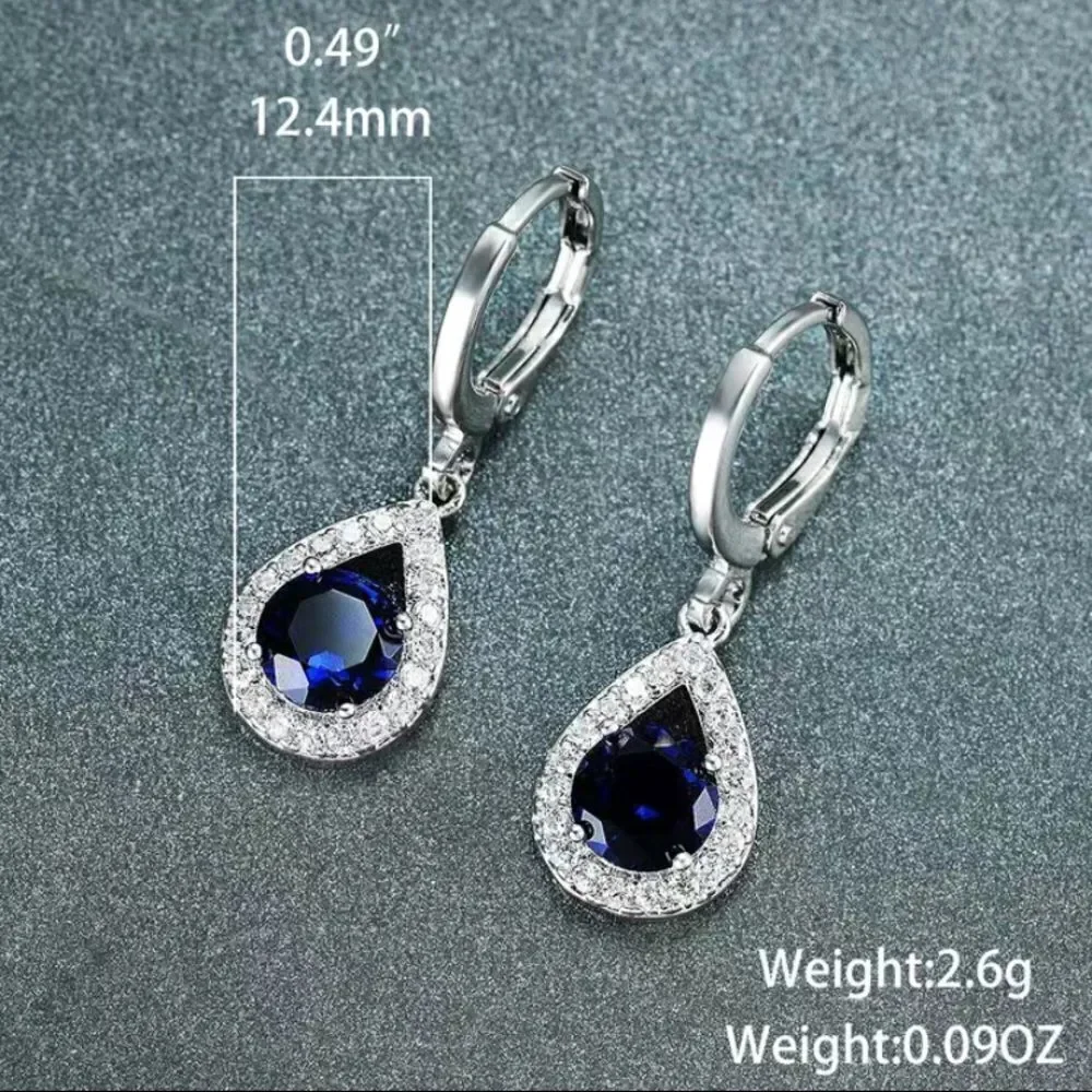 ✨🆕✨ Elegant Chic Silver Plated White Simulated Sapphire Drop Earrings 🌸 ✨